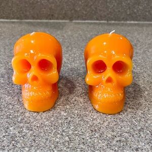 Ashland skull candles quantity 2. Sold as a pair. Excellent condition!
